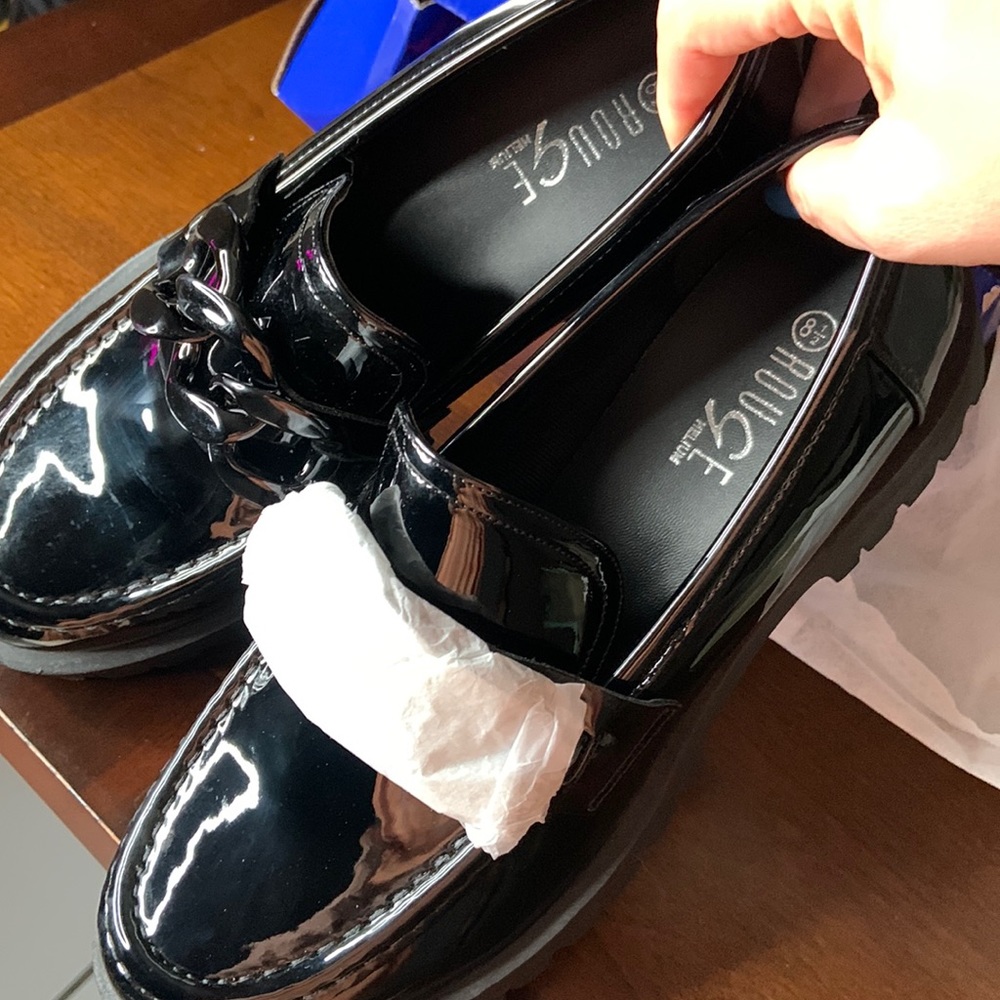 Rouge Loafer